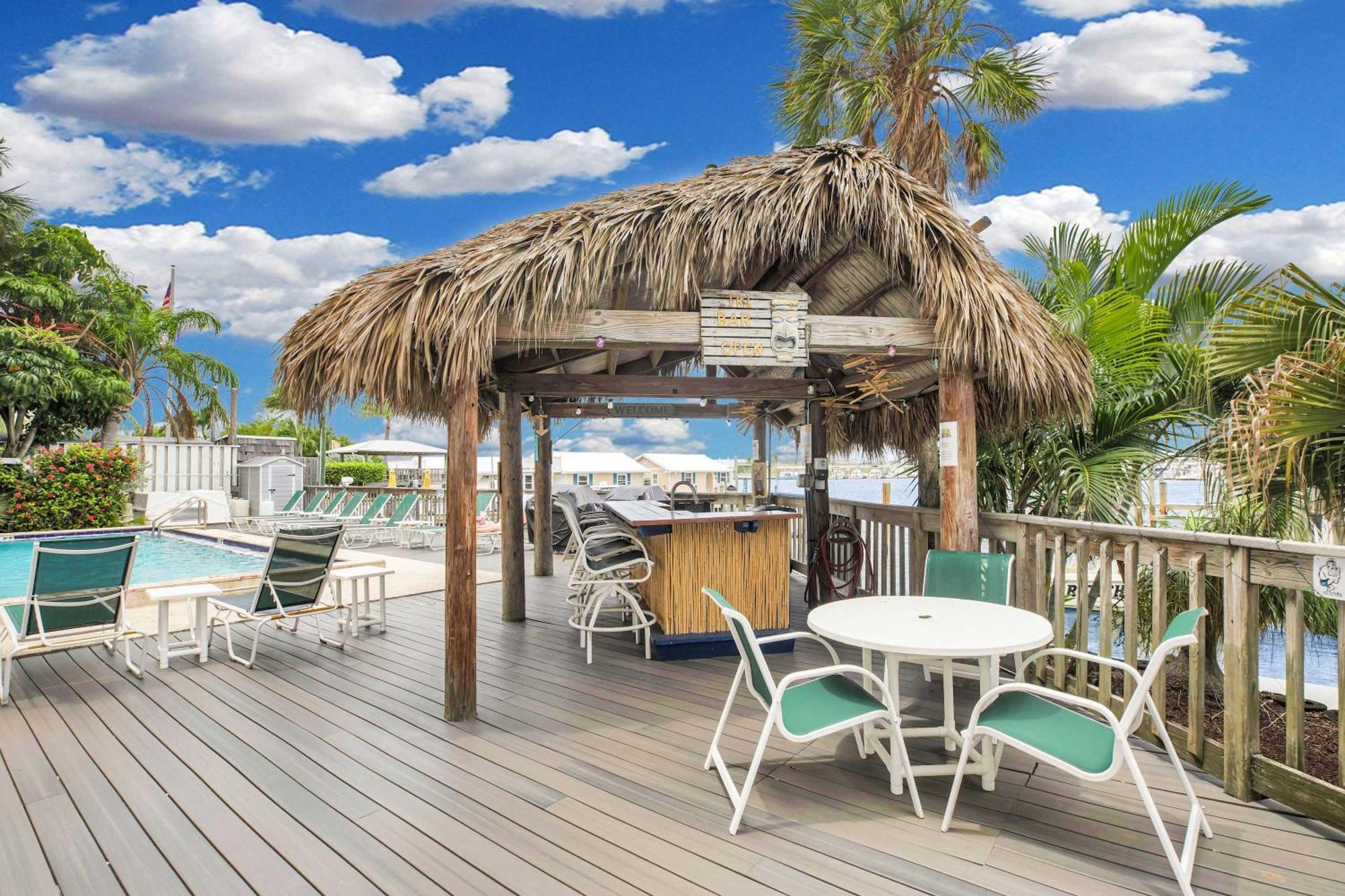 Aruba - Downtown Waterfront 2X2 Dock & Pool Pet-Friendly Villa Key West Exterior photo
